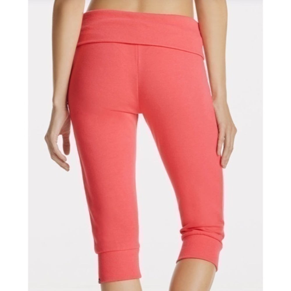 NEW Fabletics Hamilton Cropped Sweat Yoga Pants